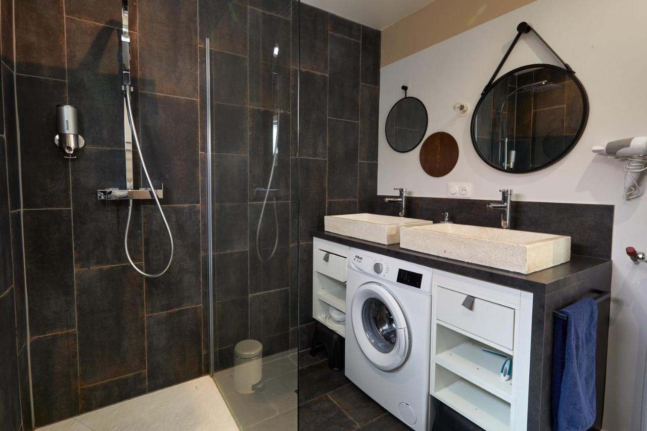 Centre Ville A Pied Appt Avec Sauna, Linge, Wifi, Stationnement Gratuit Vannes Luaran gambar