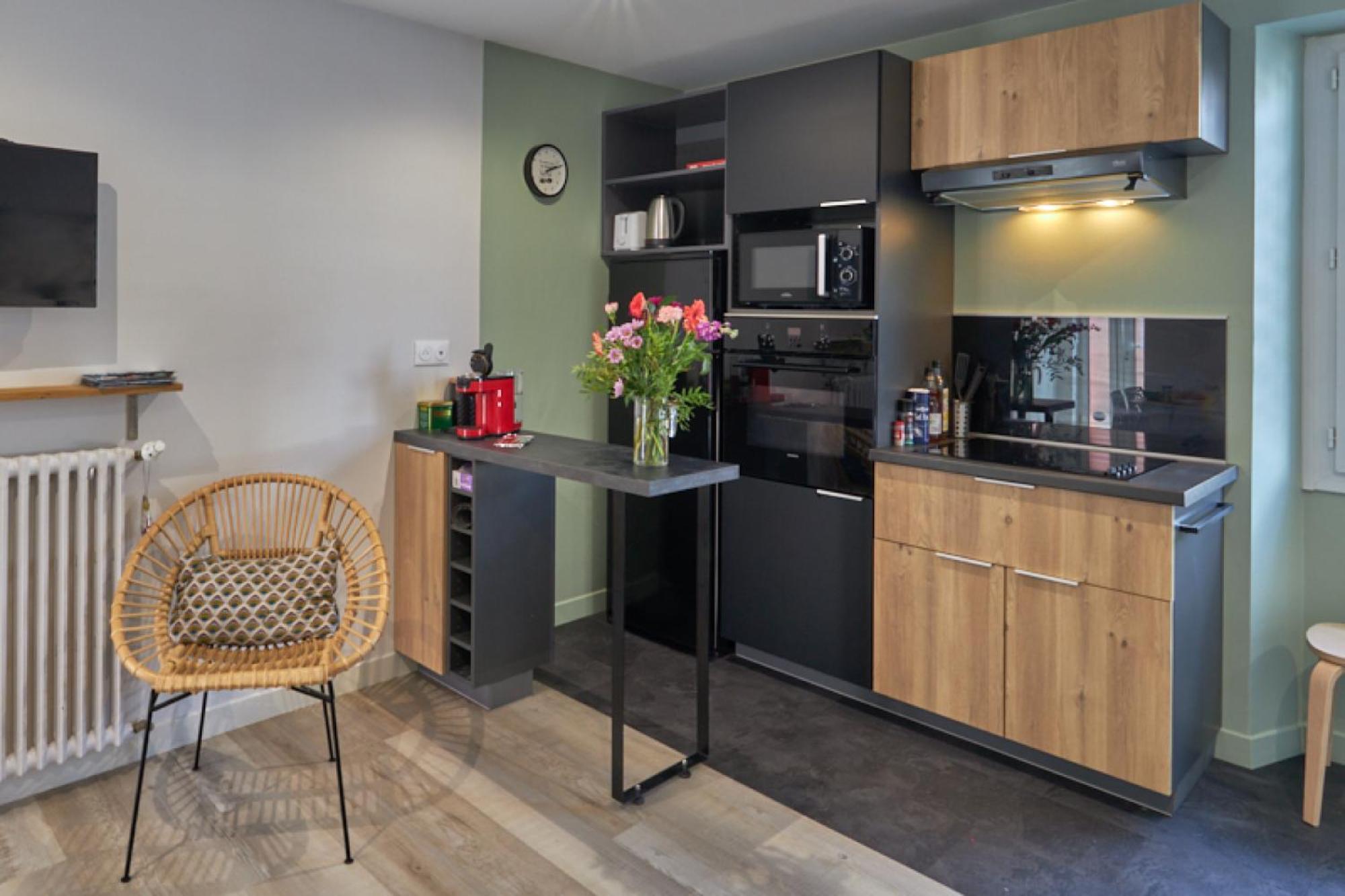 Centre Ville A Pied Appt Avec Sauna, Linge, Wifi, Stationnement Gratuit Vannes Luaran gambar